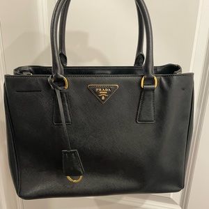 AUTHENTIC Prada saffiano lux bag medium size